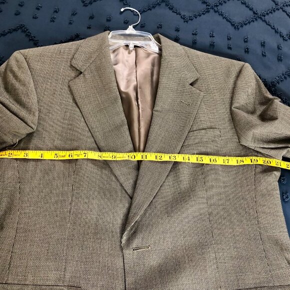 Hart Schaffner Marx Men's Two Piece Suit, Size 38 Short - Picture 9 of 12